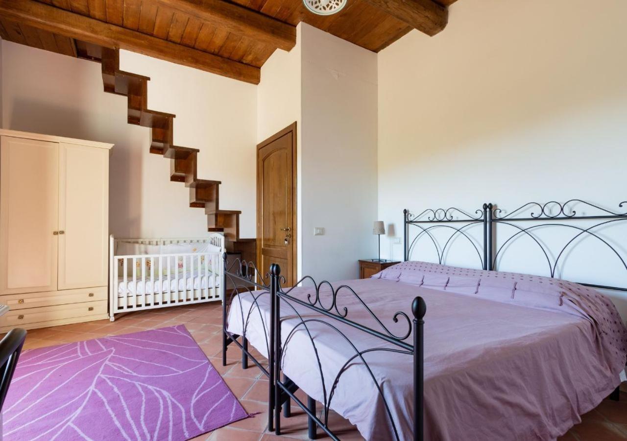 Agriturismo Torre Gialluise Gesualdo Bagian luar foto