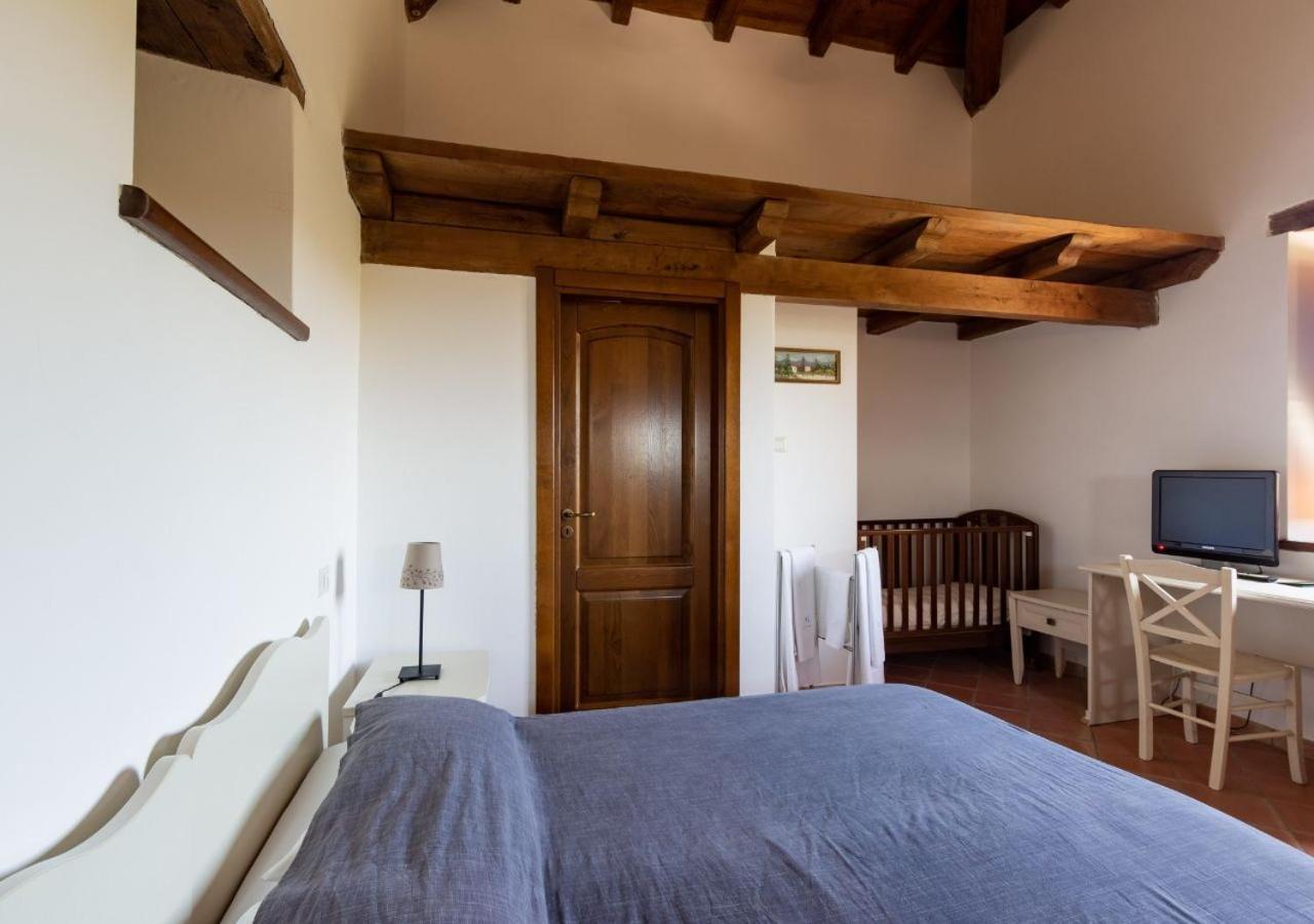 Agriturismo Torre Gialluise Gesualdo Bagian luar foto