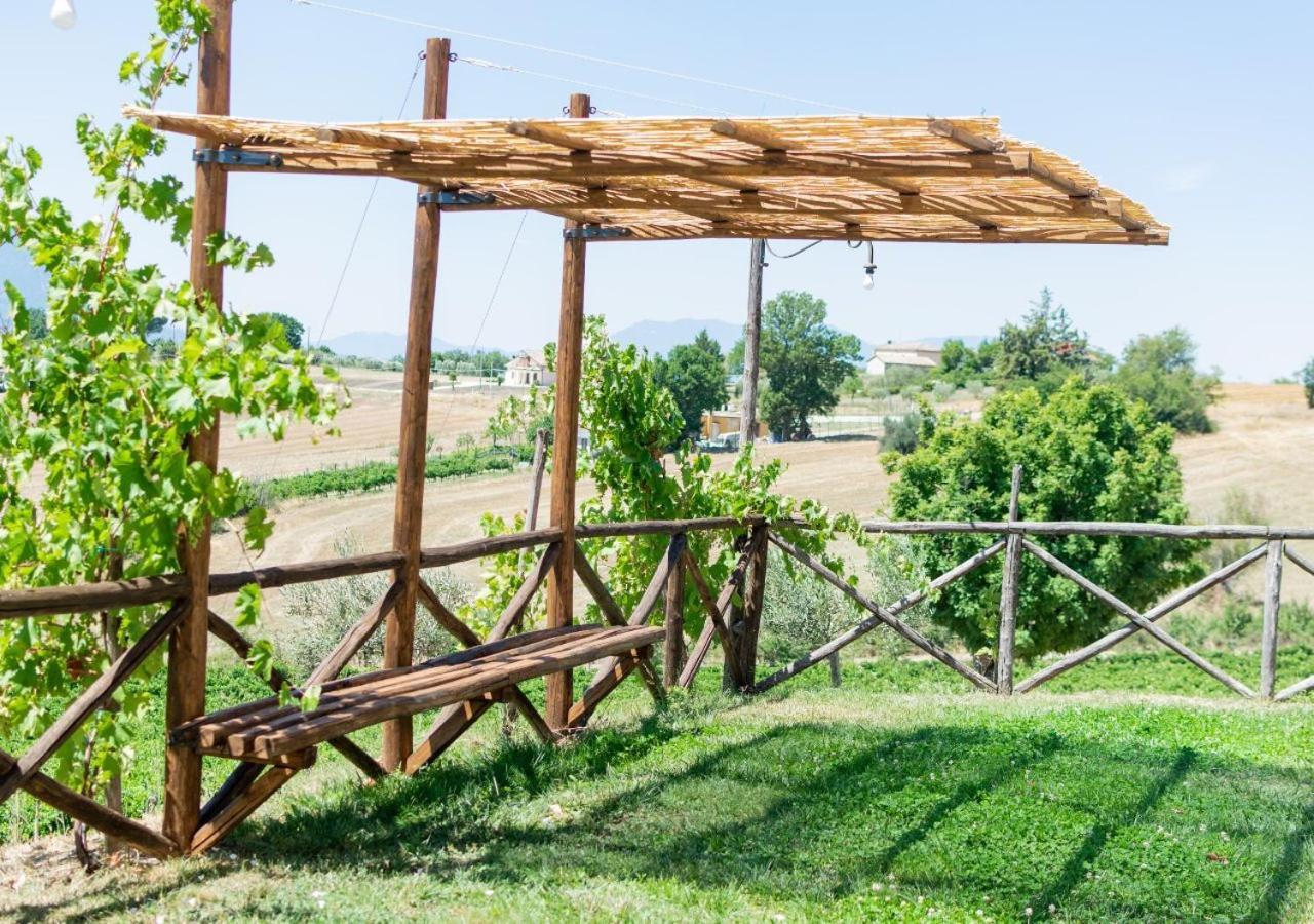 Agriturismo Torre Gialluise Gesualdo Bagian luar foto