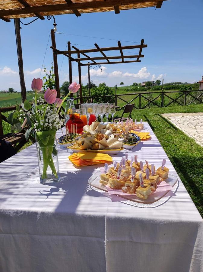 Agriturismo Torre Gialluise Gesualdo Bagian luar foto