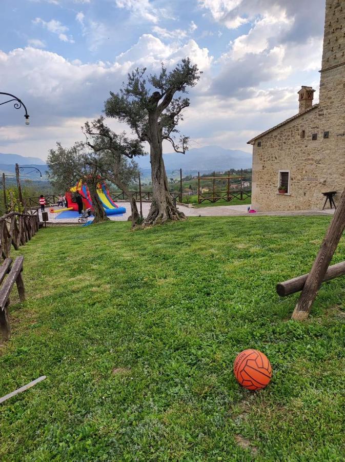 Agriturismo Torre Gialluise Gesualdo Bagian luar foto