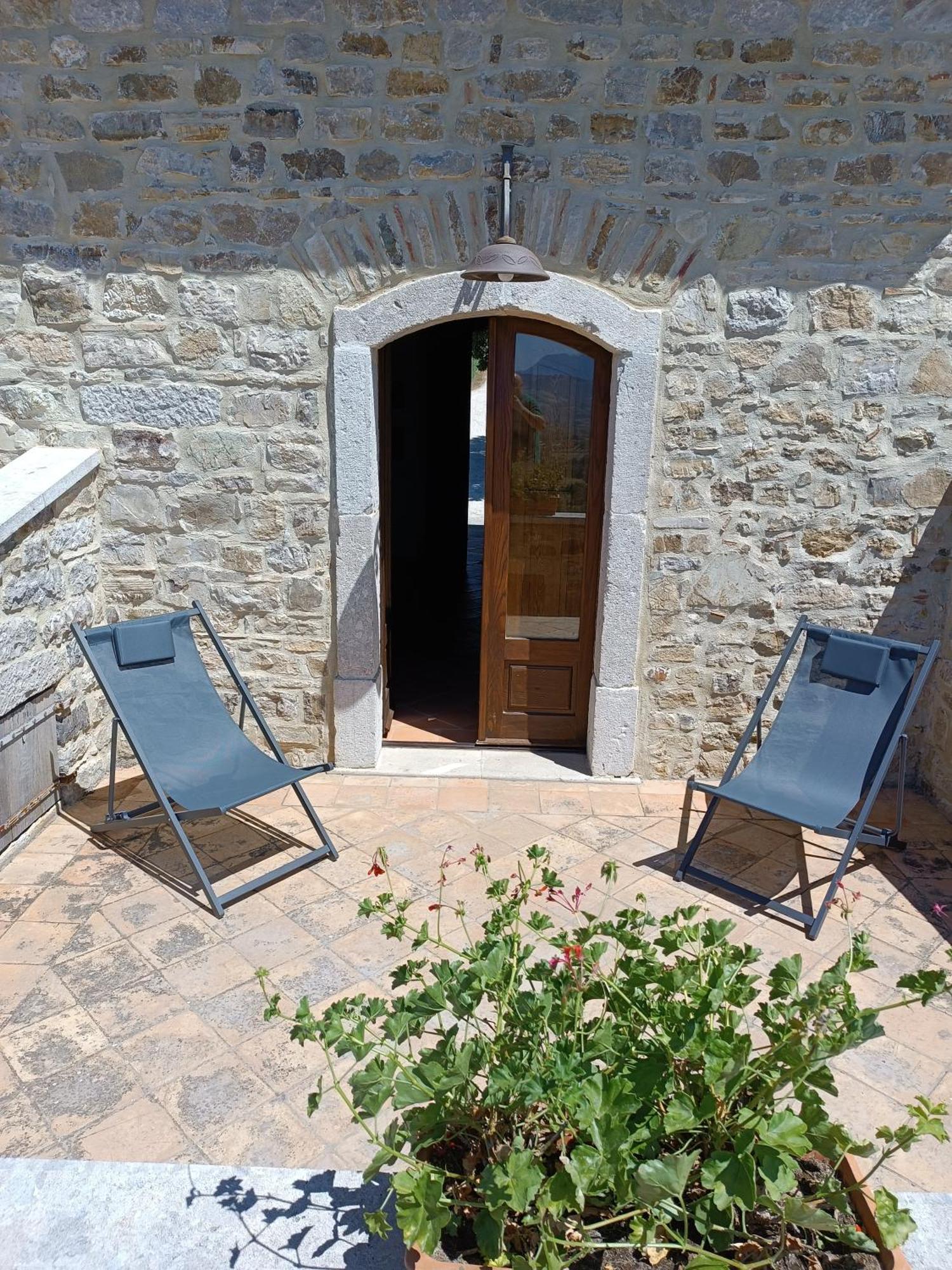 Agriturismo Torre Gialluise Gesualdo Bagian luar foto